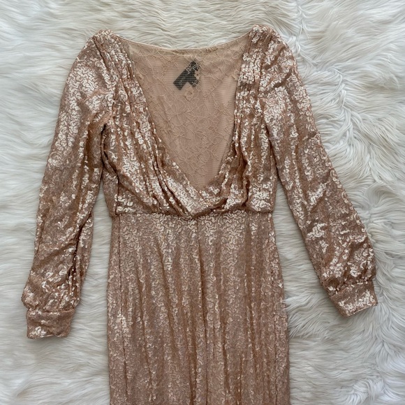 Tadashi Shoji Champagne Gold Sequin Long Sleeve Evening Dress Gown - Picture 9 of 15